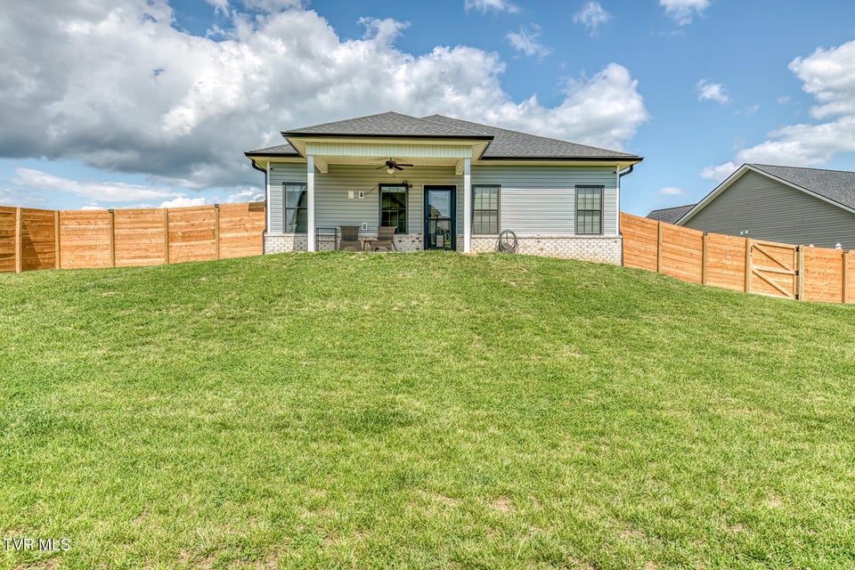 Photo #33: 1447 Lemongrass Drive
