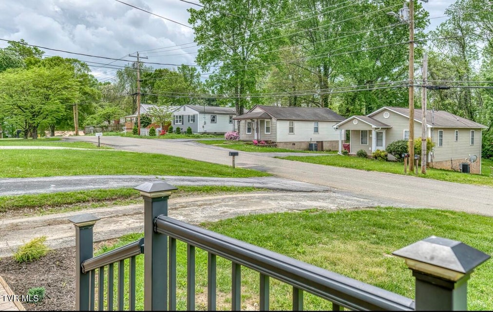 Photo #4: 712 Barton Street