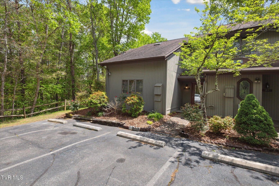 Photo #3: 20 Willowbrook Drive