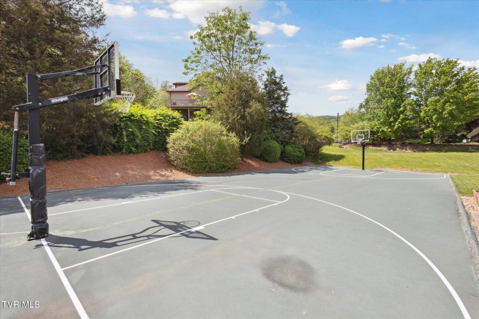 Photo #32: 20 Willowbrook Drive