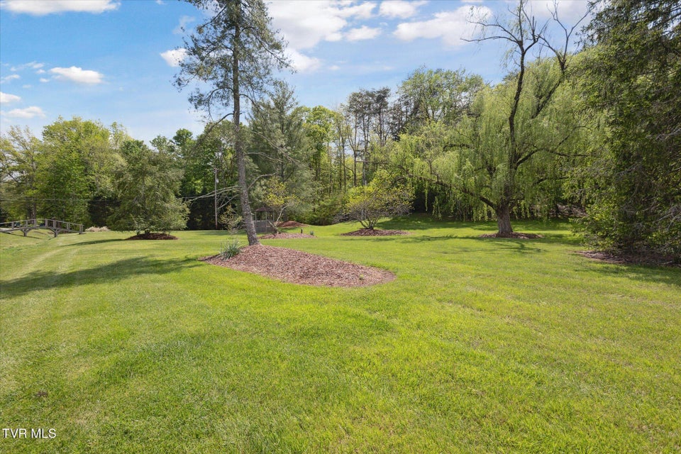 Photo #35: 20 Willowbrook Drive