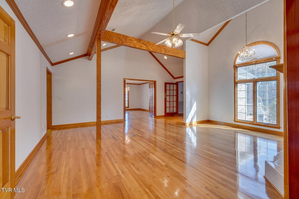 Photo #8: 246 Worthington Drive