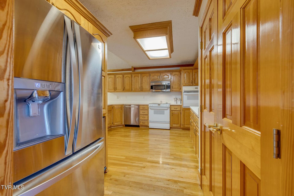 Photo #10: 246 Worthington Drive