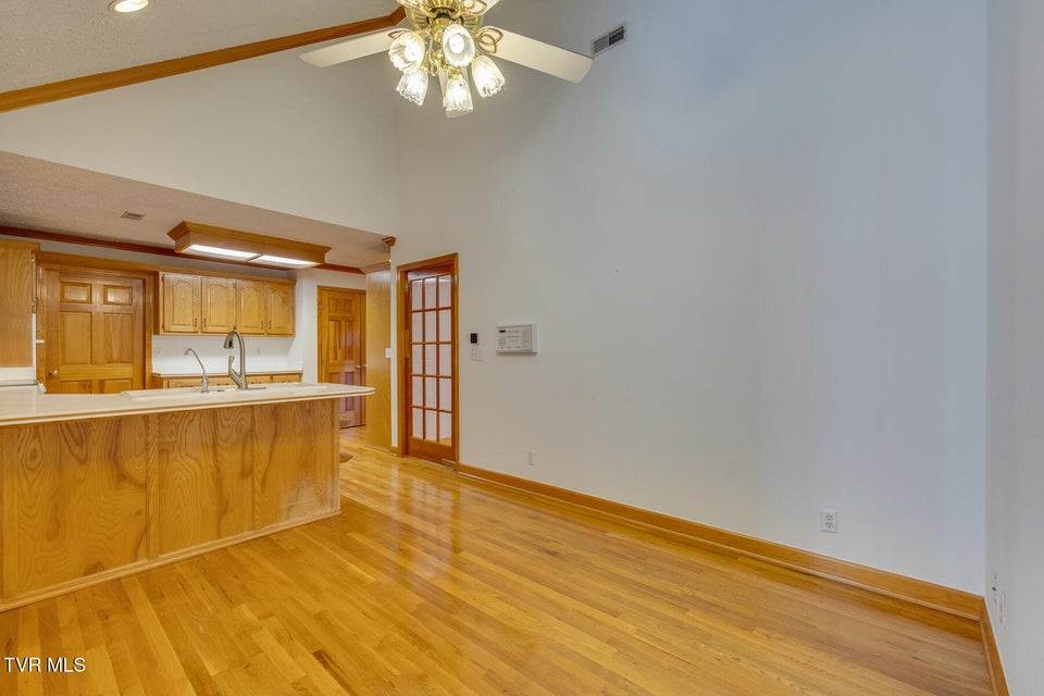 Photo #19: 246 Worthington Drive