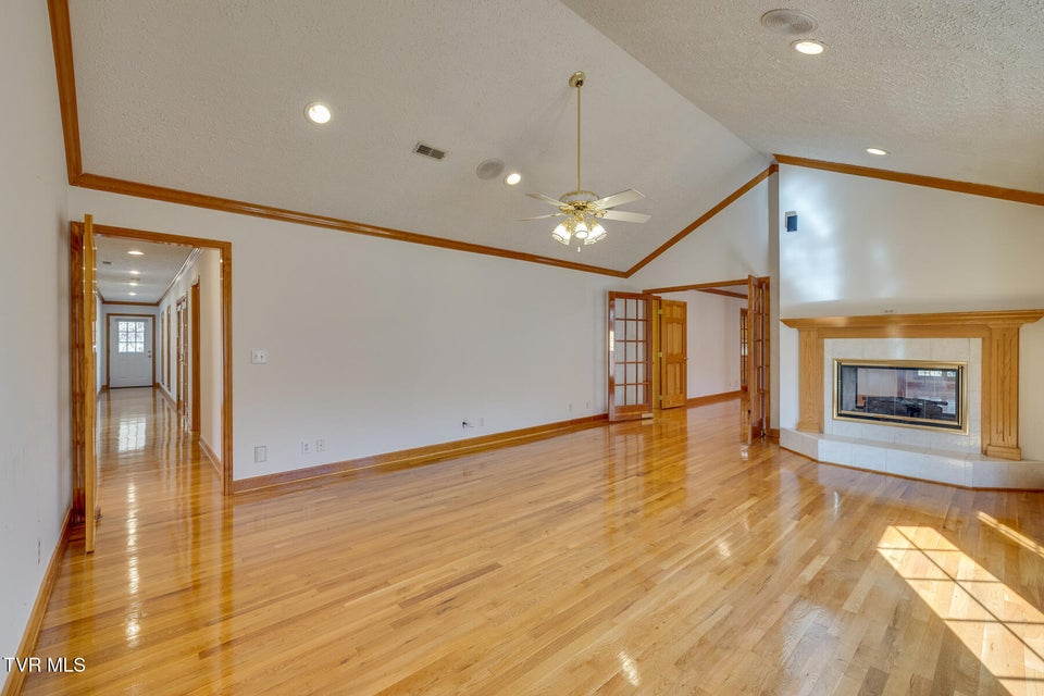Photo #25: 246 Worthington Drive
