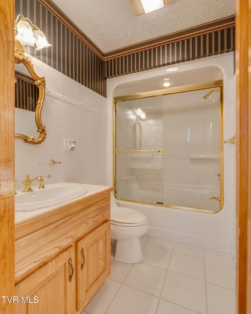 Photo #29: 246 Worthington Drive