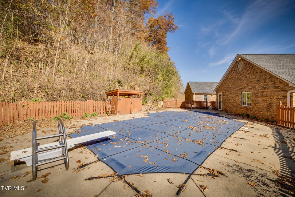 Photo #77: 246 Worthington Drive