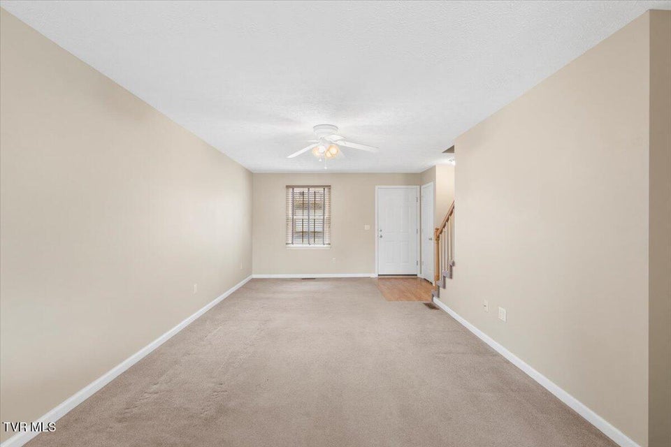 Photo #12: 529 Beaverview Drive