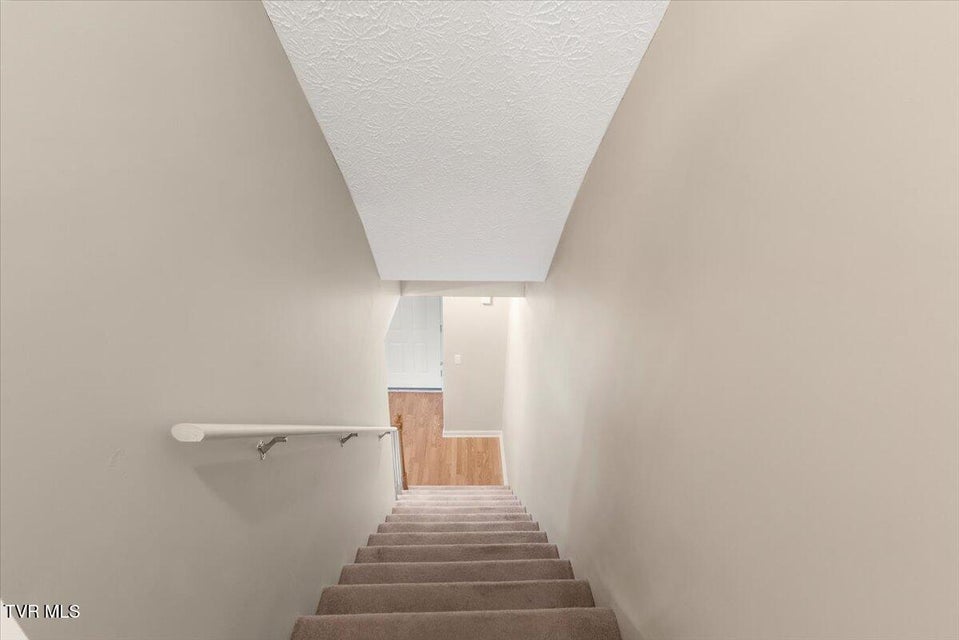Photo #13: 529 Beaverview Drive