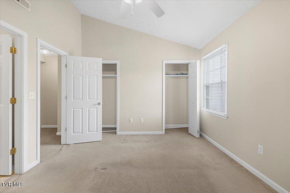 Photo #16: 529 Beaverview Drive