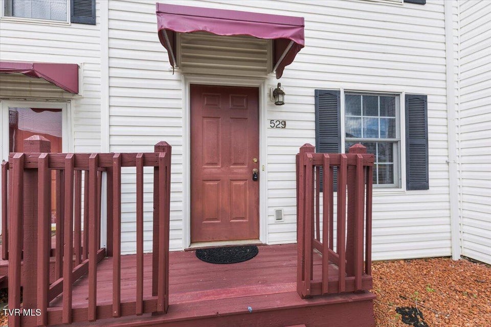 Photo #3: 529 Beaverview Drive