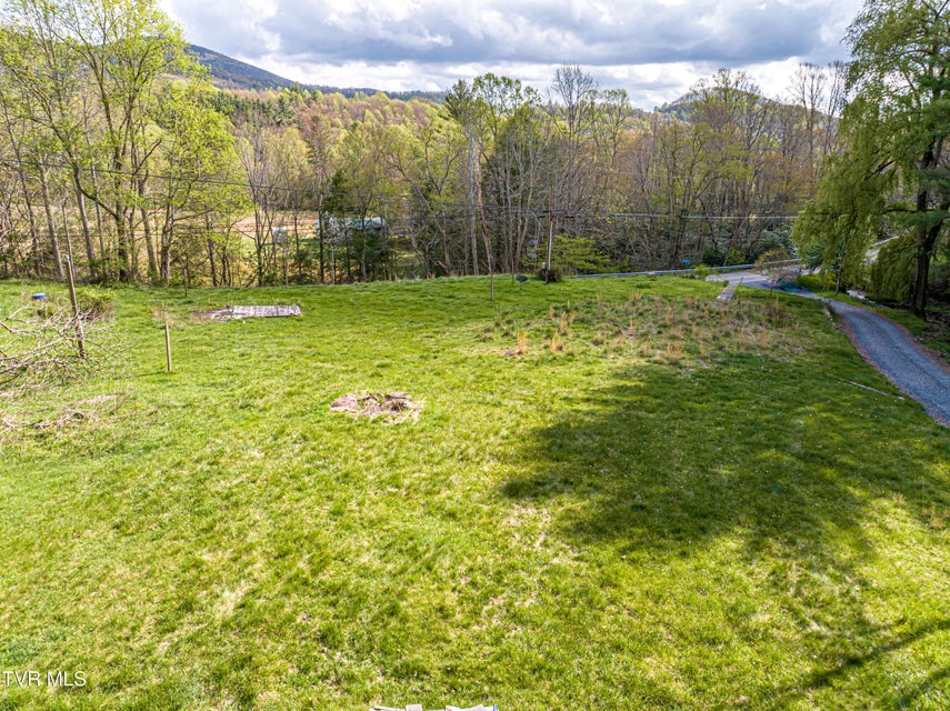 Photo #4: 513 Beadwood Lane