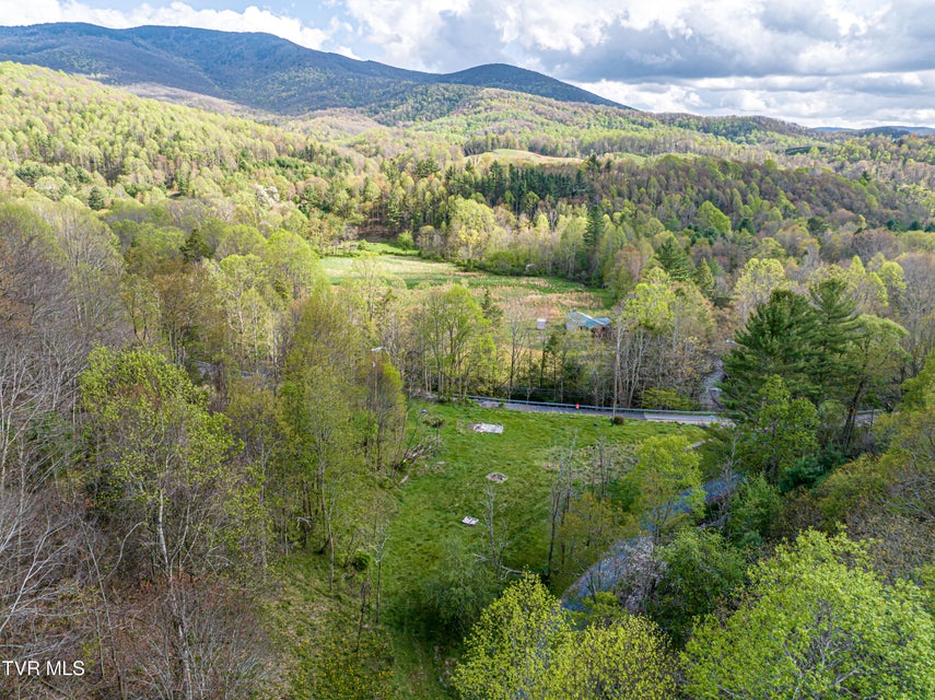 Photo #15: 513 Beadwood Lane