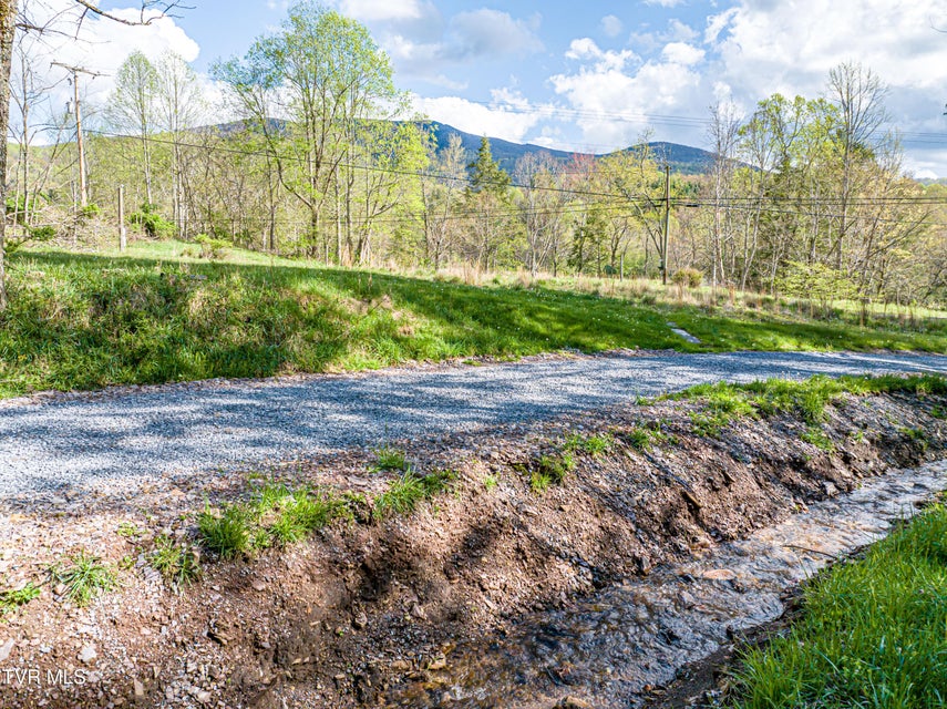 Photo #42: 513 Beadwood Lane