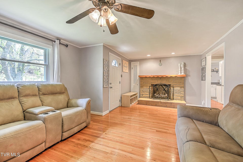 Photo #4: 19032 Woodland Hills Road