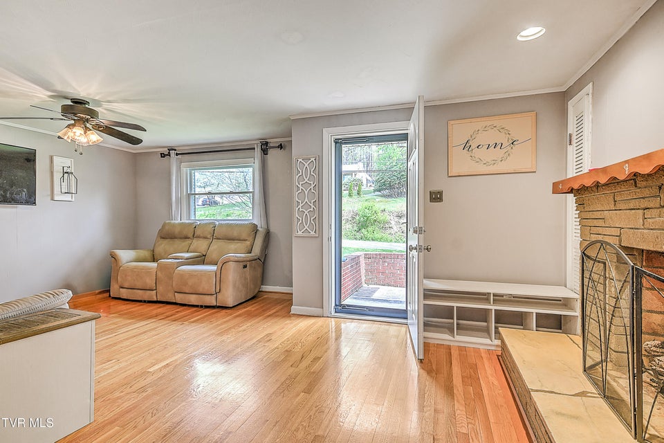 Photo #6: 19032 Woodland Hills Road