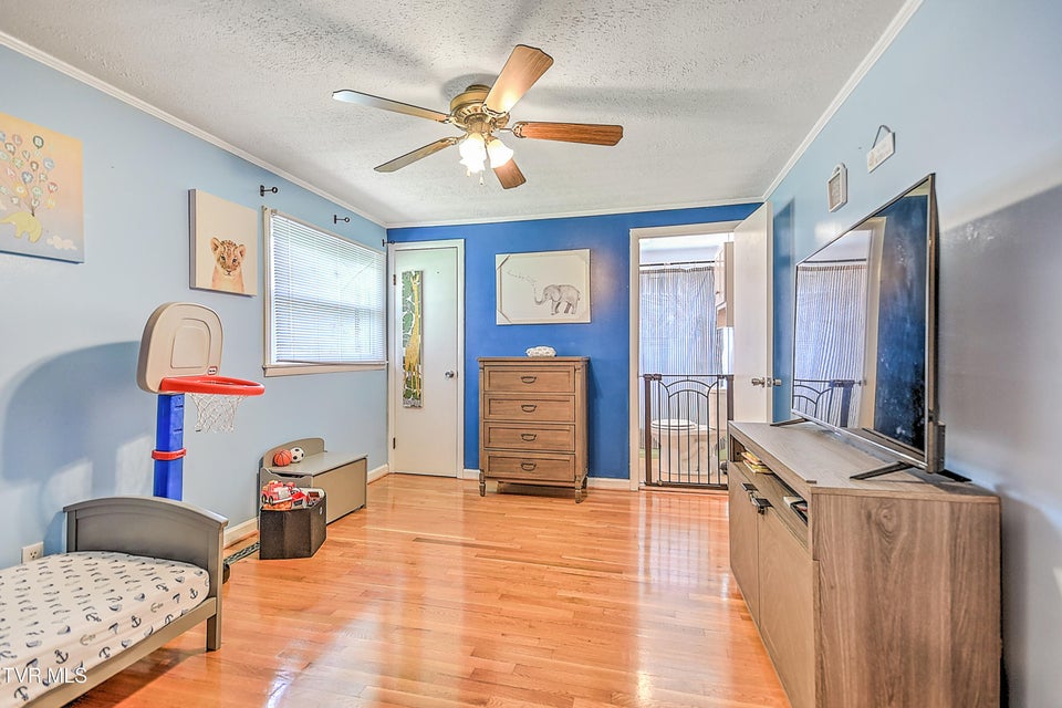 Photo #19: 19032 Woodland Hills Road