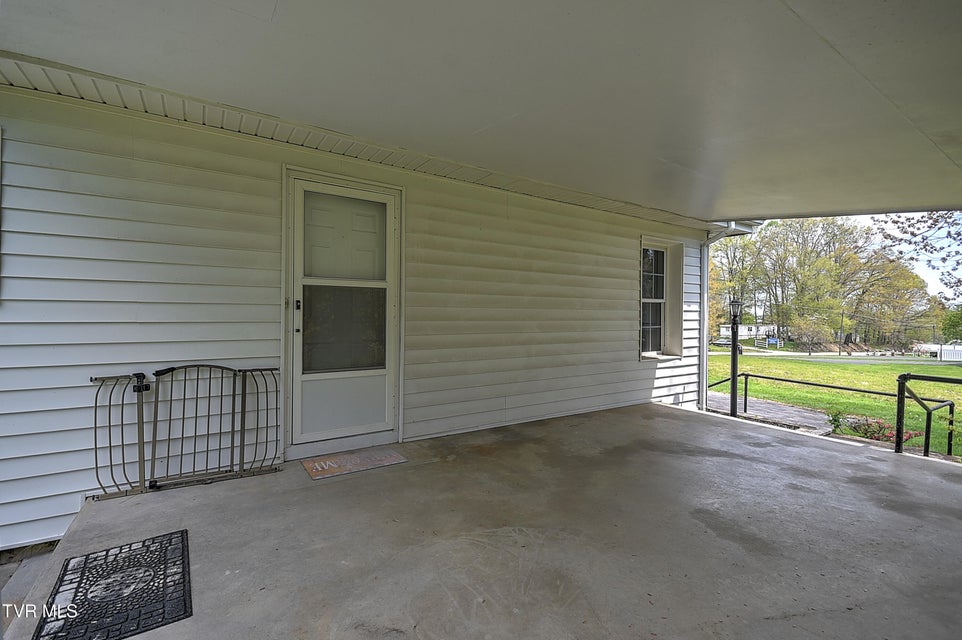 Photo #40: 19032 Woodland Hills Road