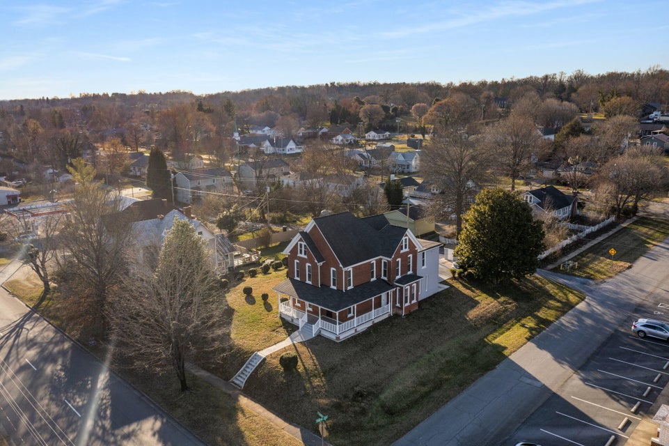 Photo #6: 1115 Unaka Avenue