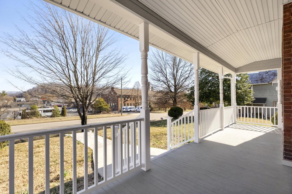 Photo #8: 1115 Unaka Avenue