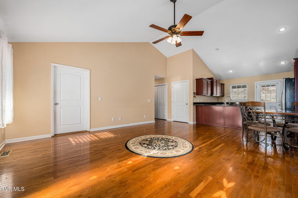 Photo #6: 250 Bradford Lane