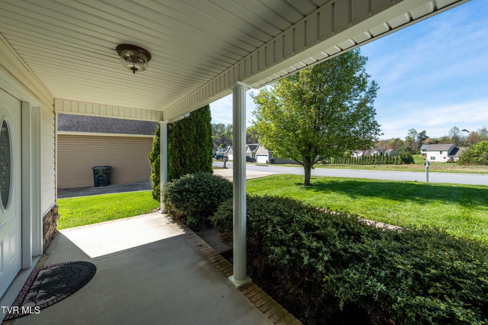 Photo #4: 250 Bradford Lane
