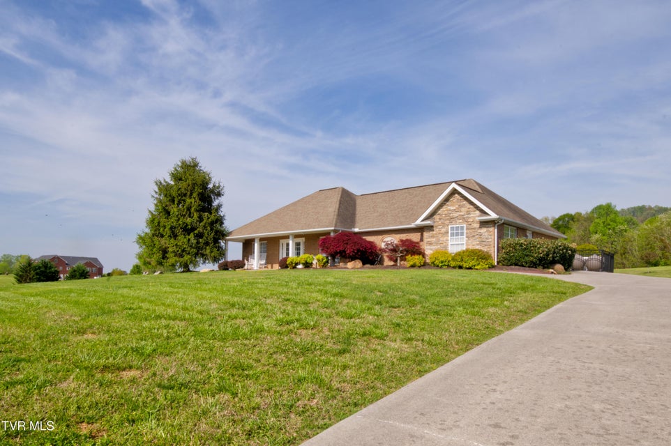 Photo #2: 9056 Paradise View Drive