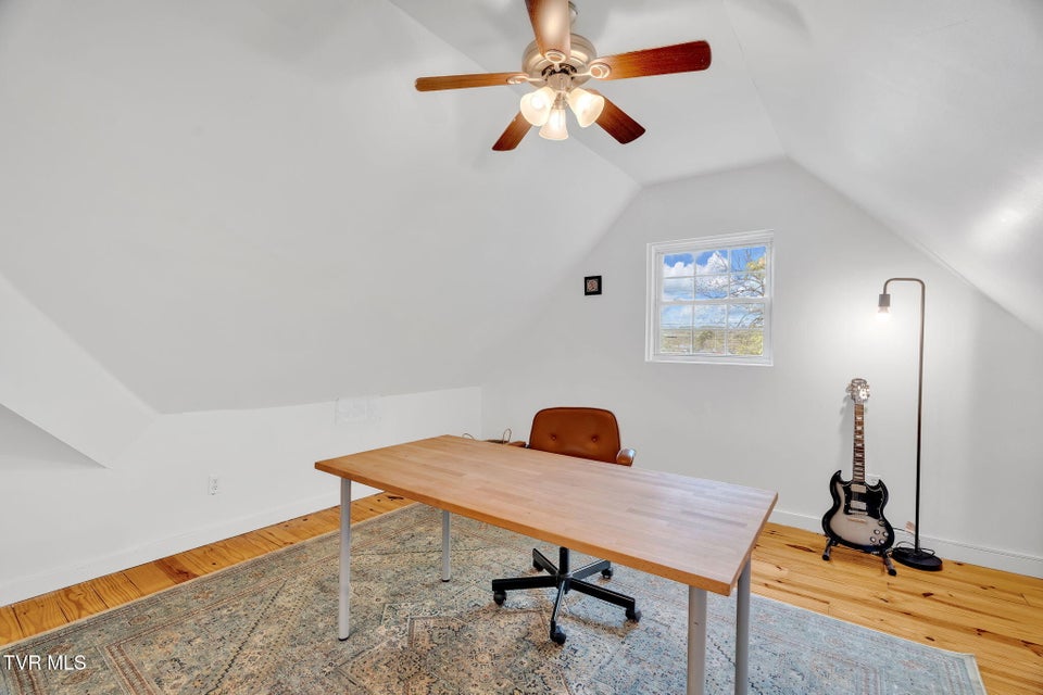 Photo #17: 302 Wilson Avenue