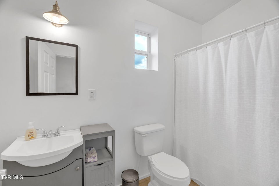 Photo #19: 302 Wilson Avenue