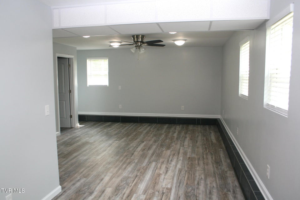 Photo #6: 530 South Avenue