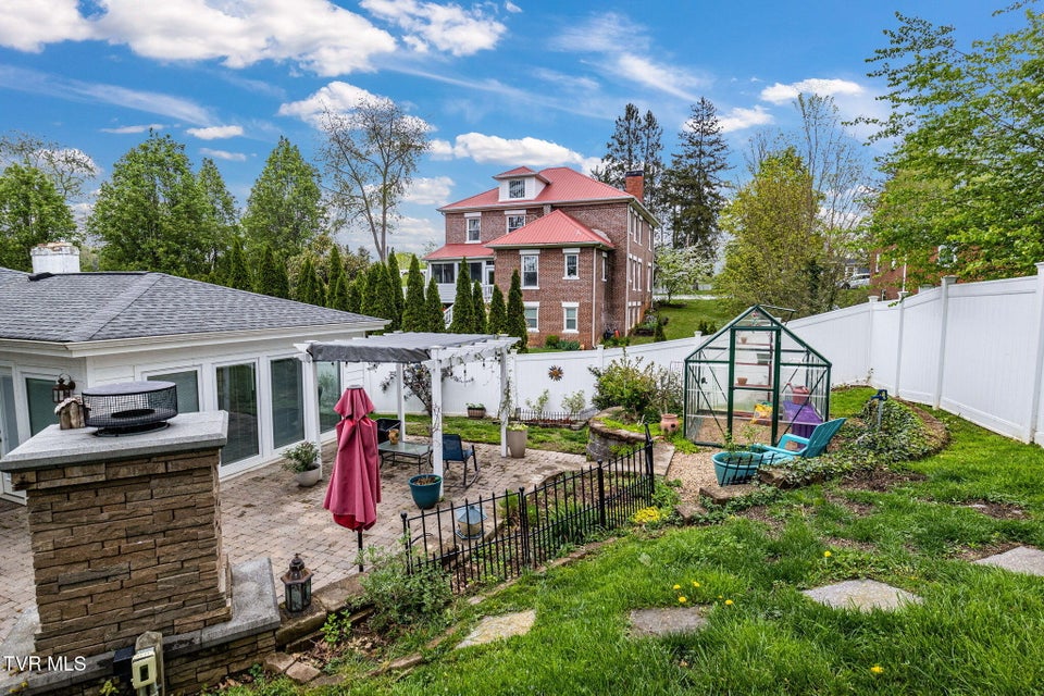 Photo #29: 300 Grove Terrace Drive