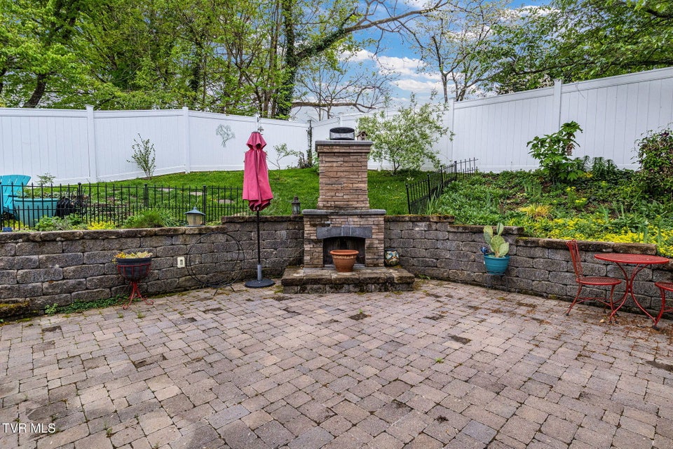 Photo #30: 300 Grove Terrace Drive