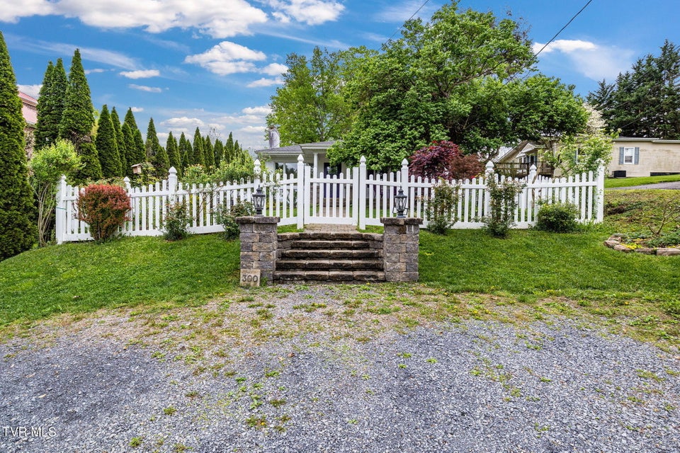 Photo #32: 300 Grove Terrace Drive