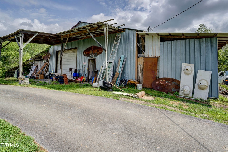 Photo #23: 166-178 Gray Station Road