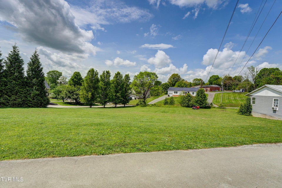 Photo #38: 166-178 Gray Station Road