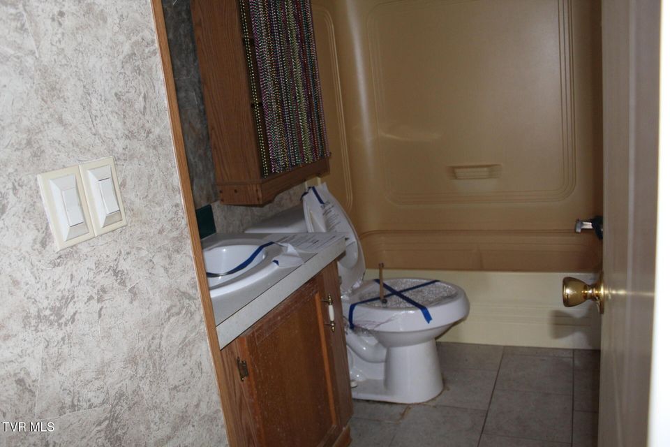 Photo #9: 230 Ridge Road