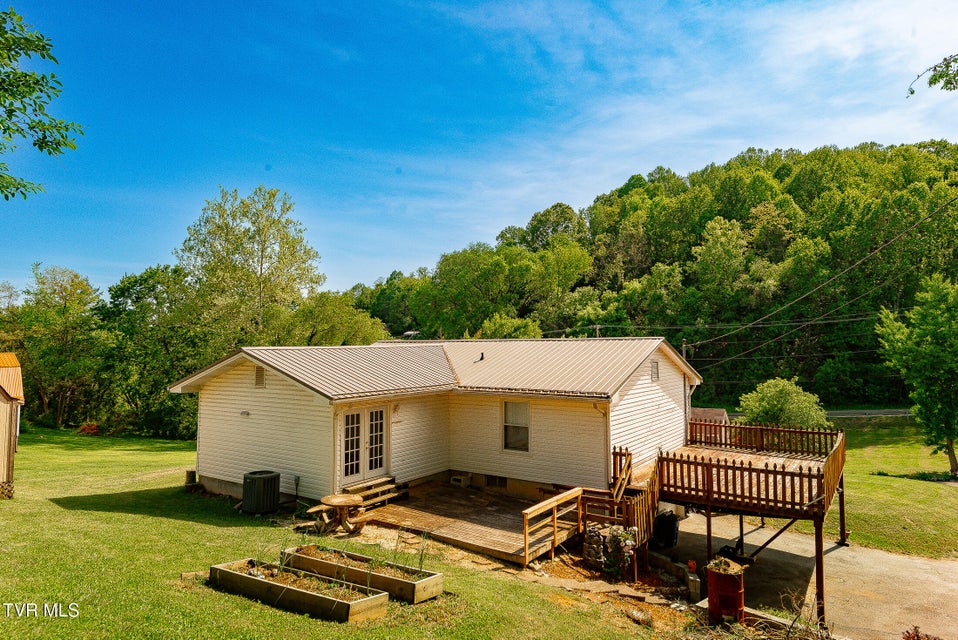 Photo #9: 1400 Forest View Drive