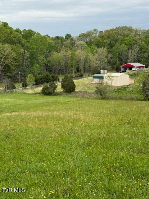Photo #2: 169 Williams Lane Lane