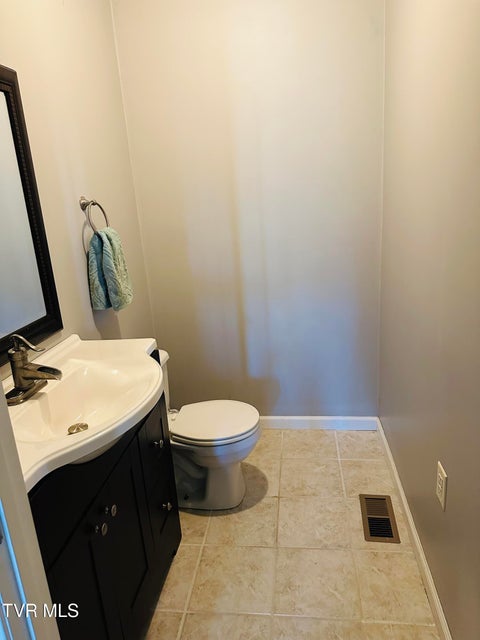 Photo #10: 84 Deerview Lane