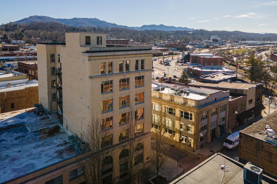 Photo #2: 200 Main Street