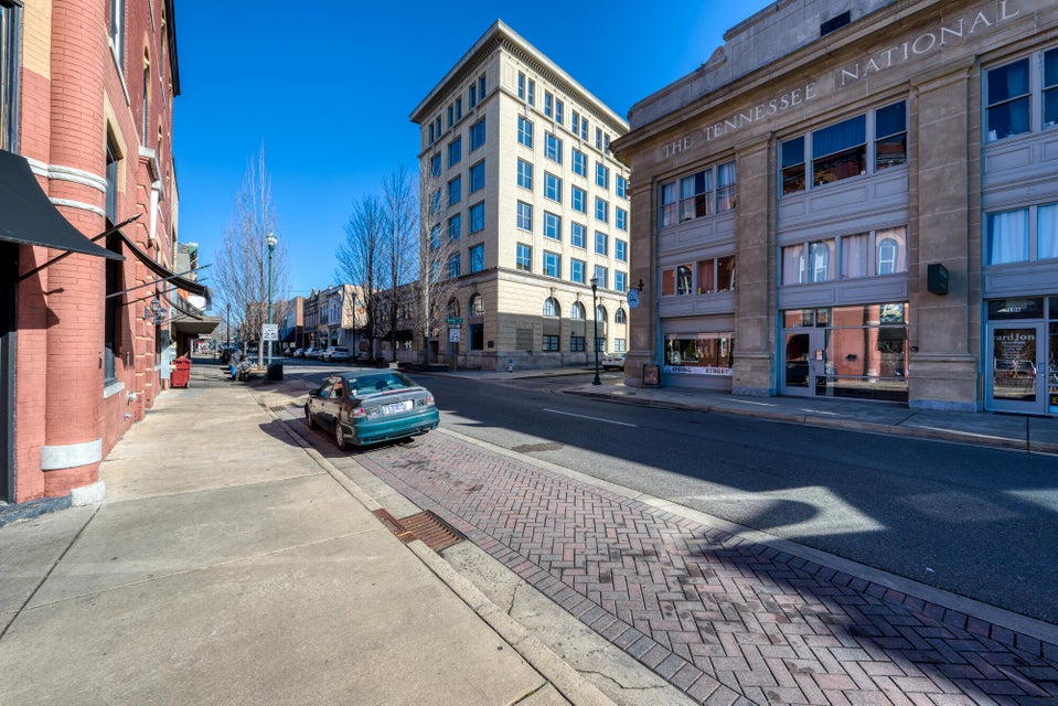 Photo #48: 200 Main Street