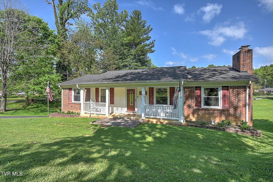 Photo #2: 612 Colonial Heights Road