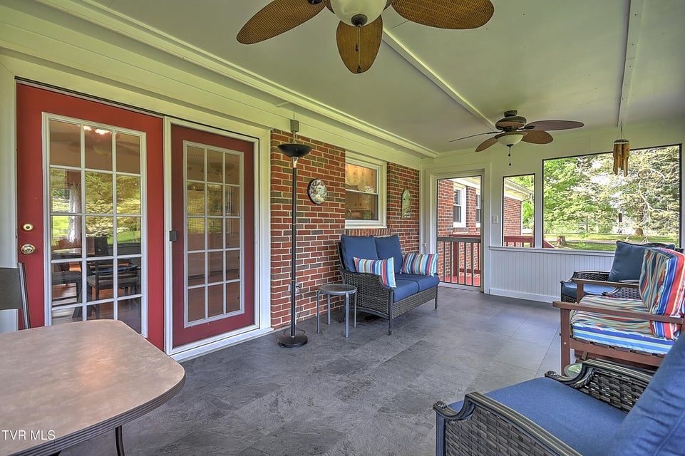 Photo #46: 612 Colonial Heights Road
