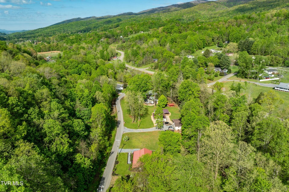Photo #77: 135 Grindstaff Hollow Road