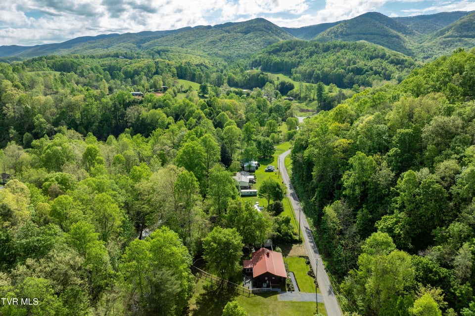 Photo #75: 135 Grindstaff Hollow Road