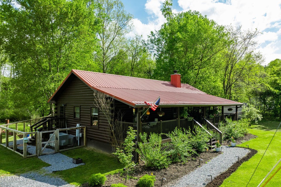 Photo #3: 135 Grindstaff Hollow Road