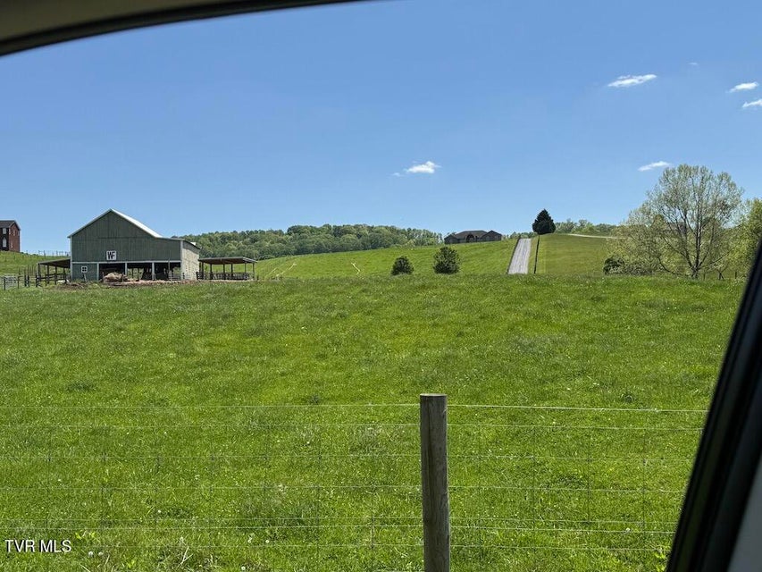 Photo #6: 975 Beaver Creek Road
