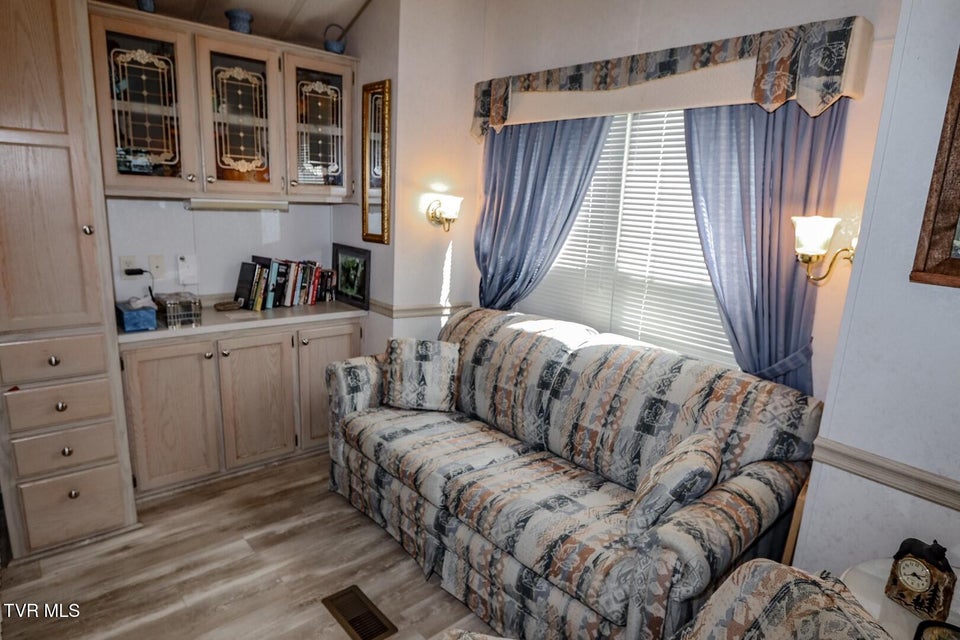 Photo #9: 5355 East Parkway Lot 56