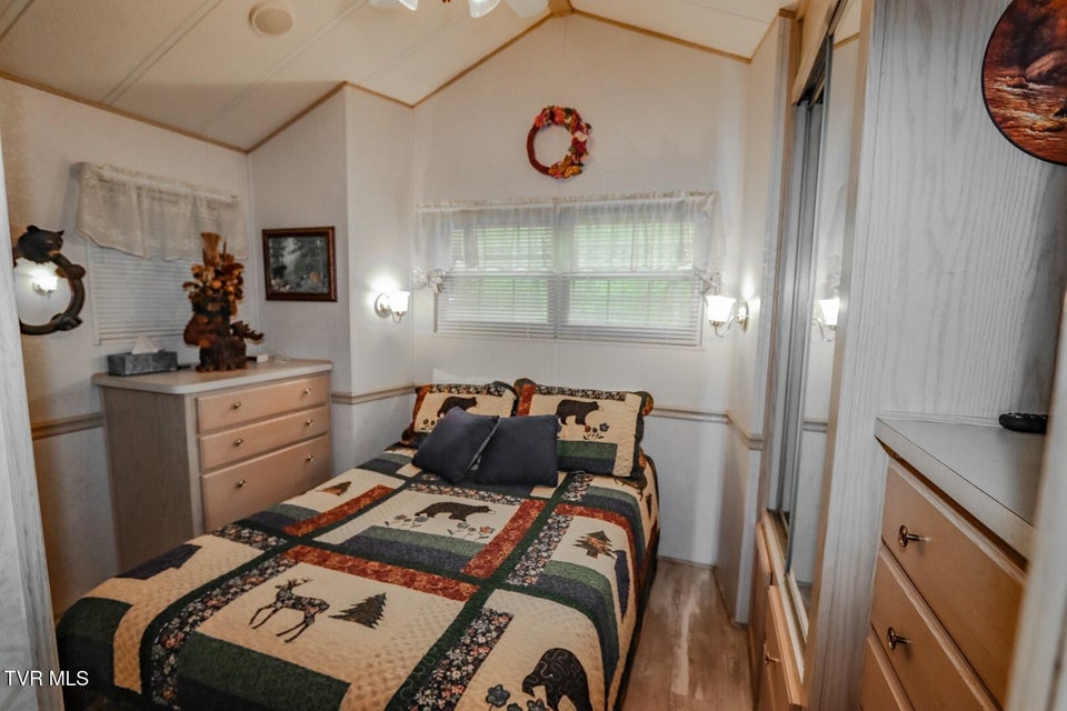 Photo #18: 5355 East Parkway Lot 56