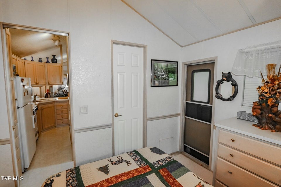 Photo #19: 5355 East Parkway Lot 56